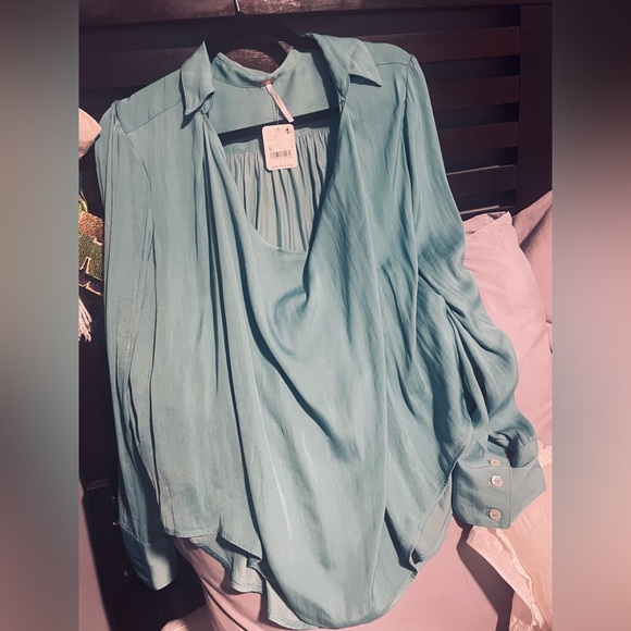 Free People Tops - Free people-shine-bright-cowl-top-in-teal size Small NWT